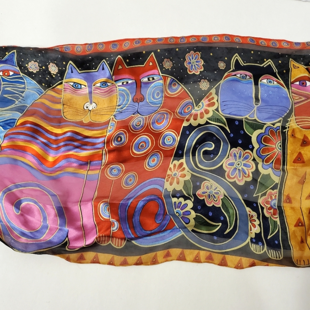 Laurel Burch - Feline Family Portrait - Silk Scarf - Picture 4 of 7